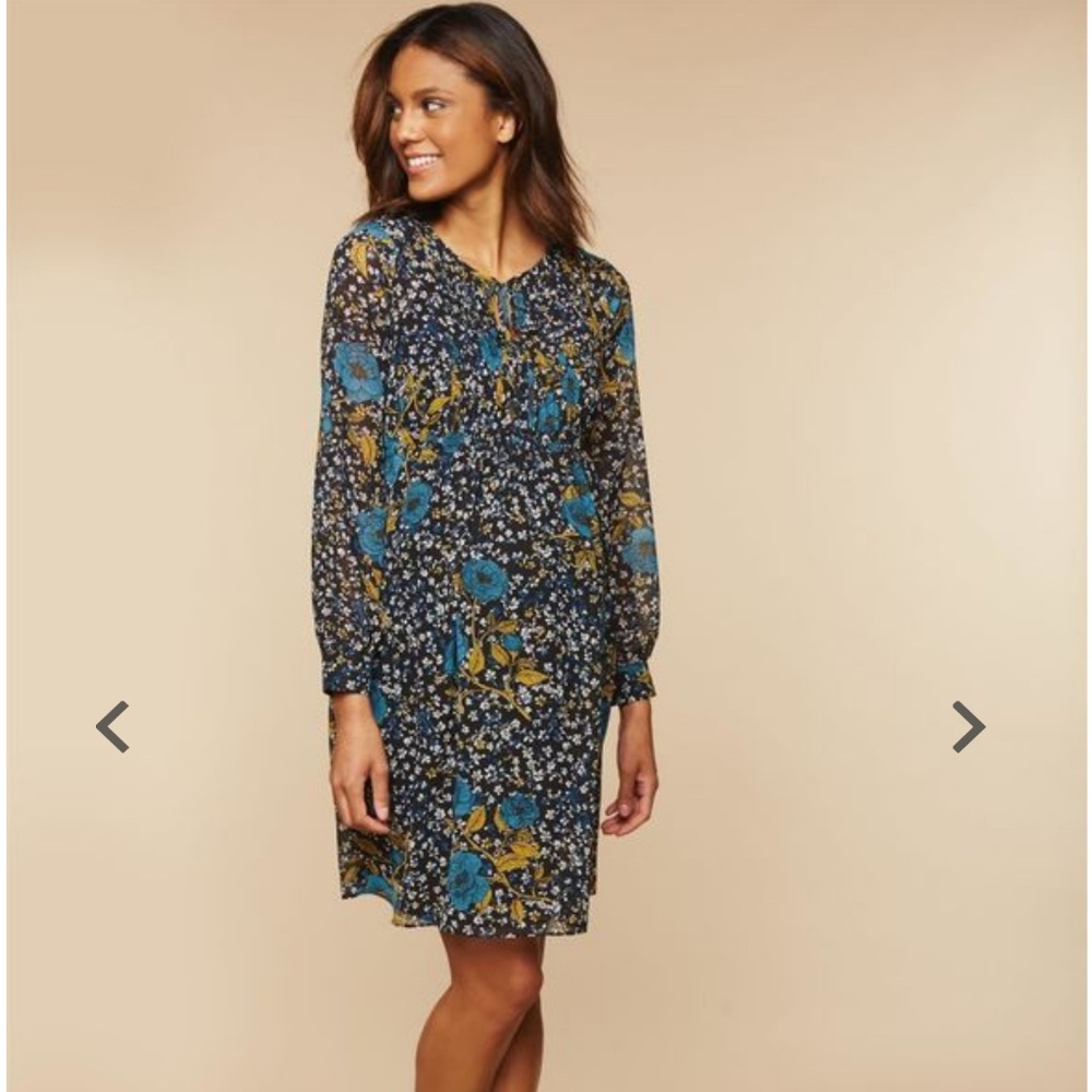 Pleated maternity dress in teal floral print